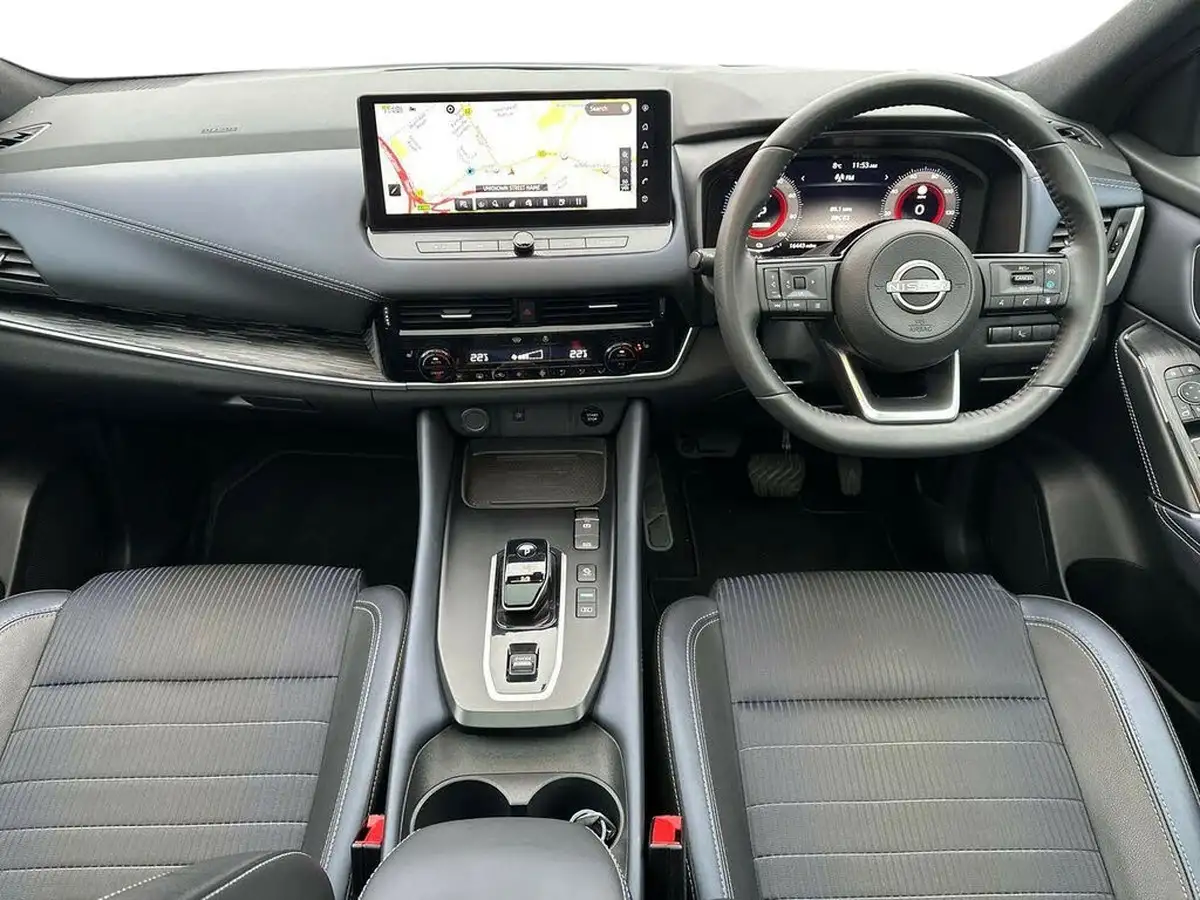 2023-nissan-qashqai-15-tekna-big-13