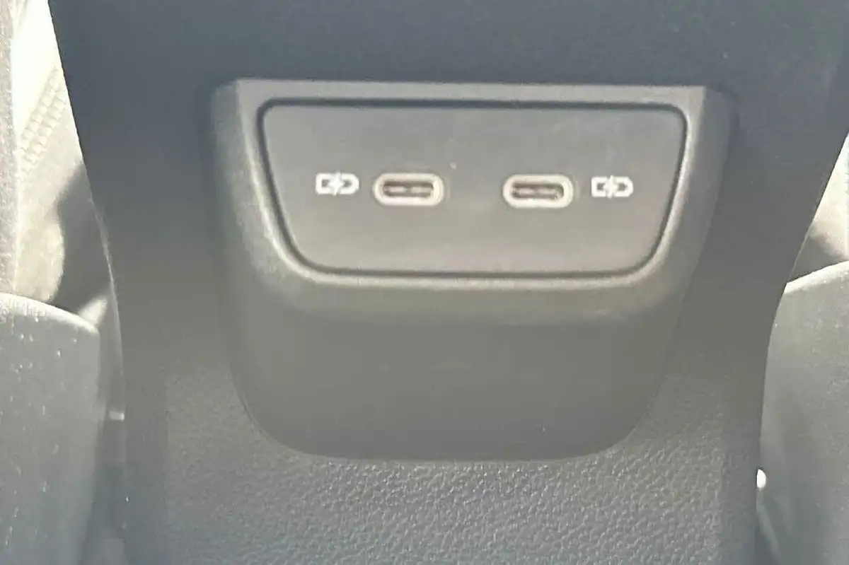 2022-volkswagen-polo-10-tsi-r-line-95ps-big-24