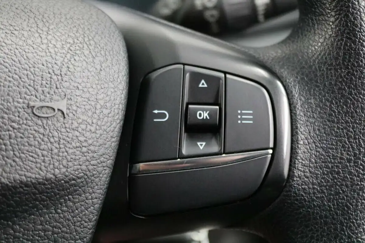 2022-ford-transit-20tdci-350-l2h1-leader-130pseu6dt-fwd-cab-big-31