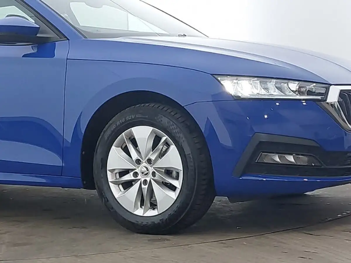 2022-skoda-octavia-10-tsi-e-tec-se-technology-estate-big-8