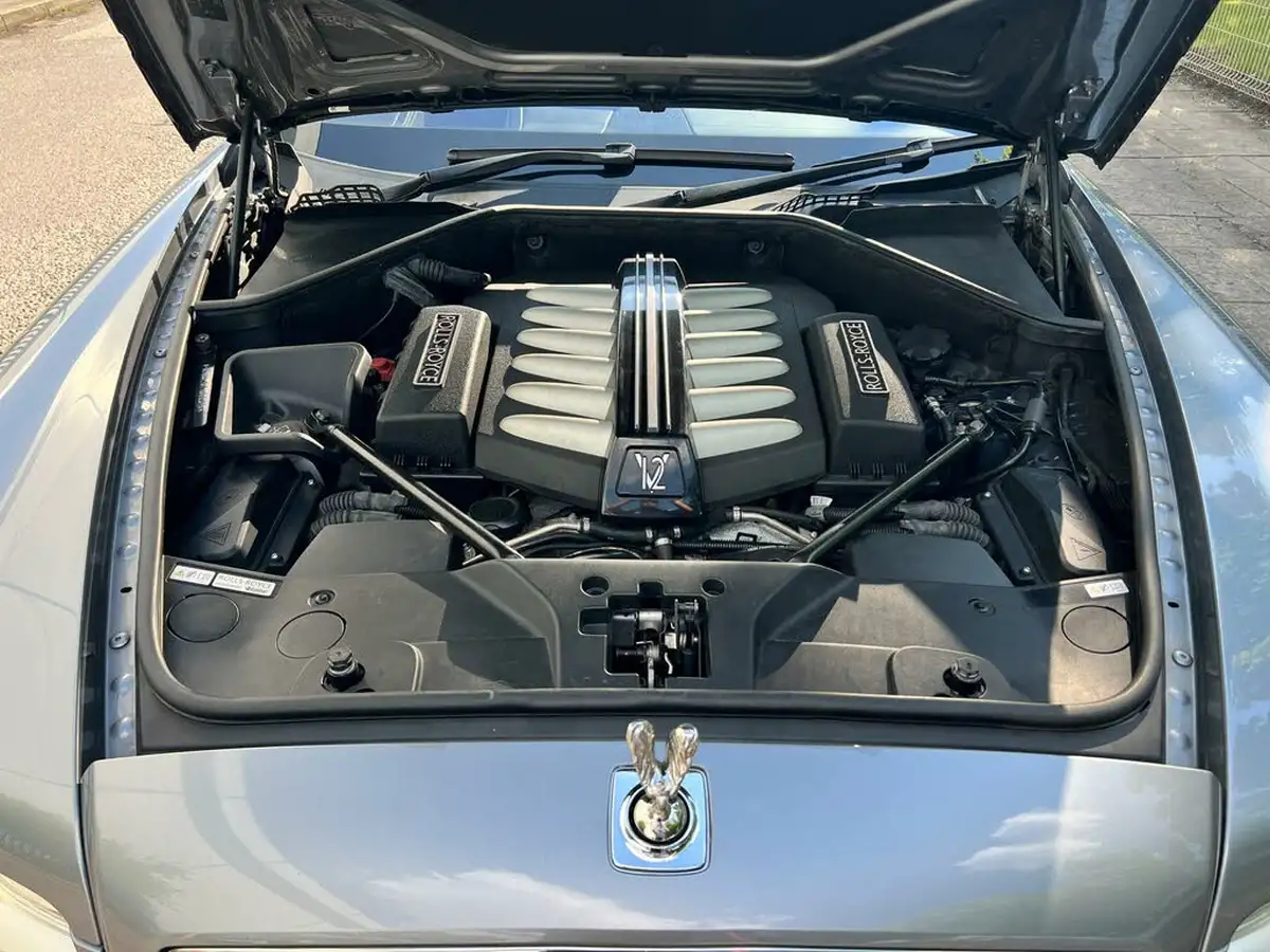 2010-rolls-royce-ghost-66-big-14