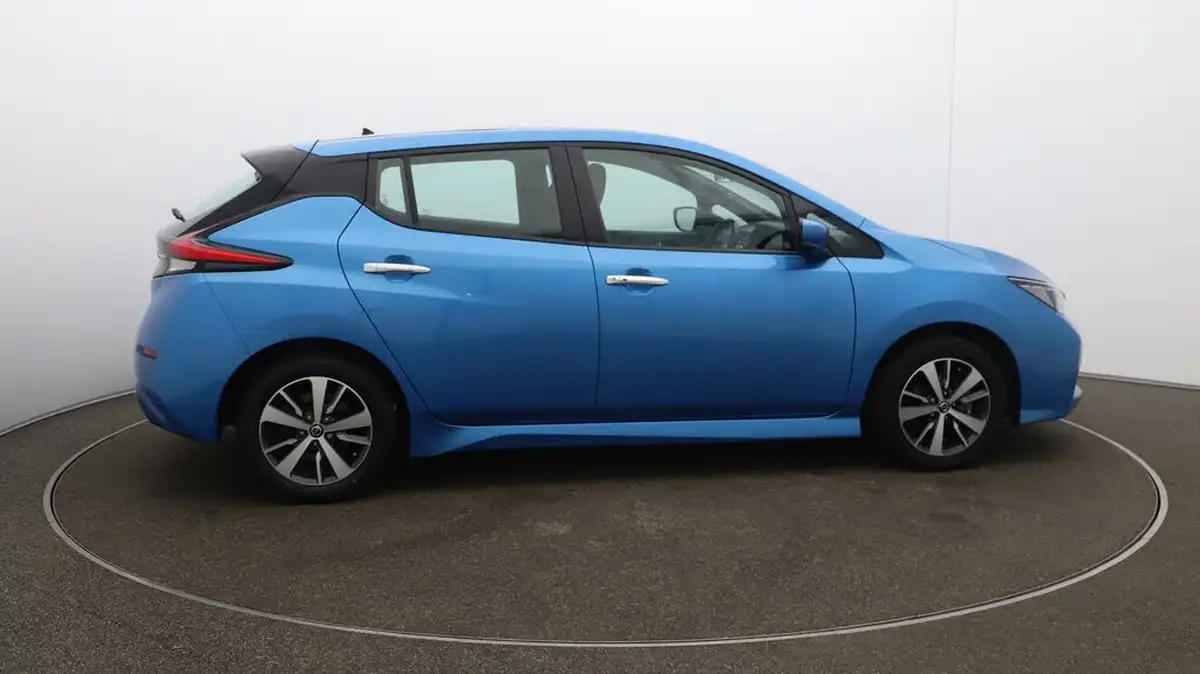 2021-nissan-leaf-e-acenta-big-8