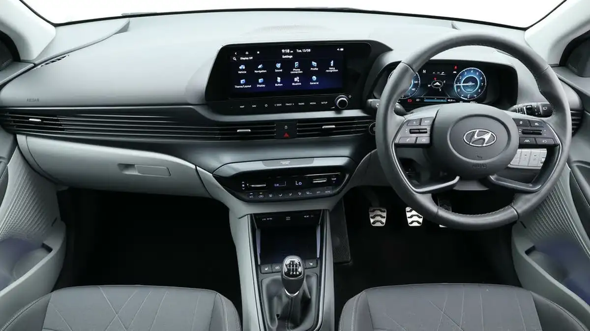 2023-hyundai-bayon-10-t-gdi-ultimate-100ps-big-12