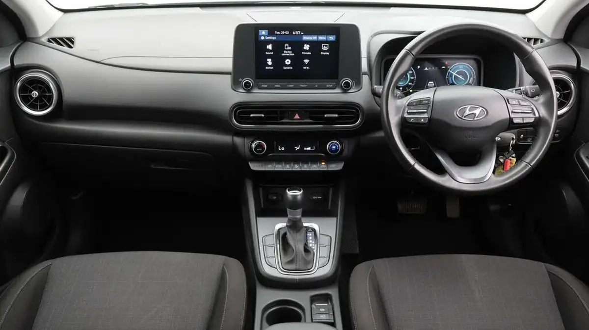 2023-hyundai-kona-16-gdi-se-connect-big-13