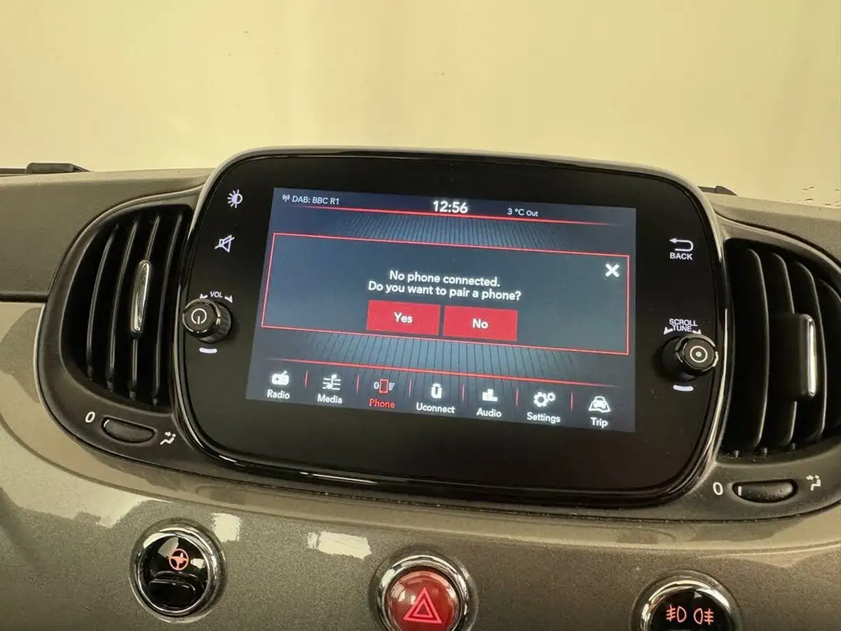 2022-fiat-500-10-dolcevita-big-40