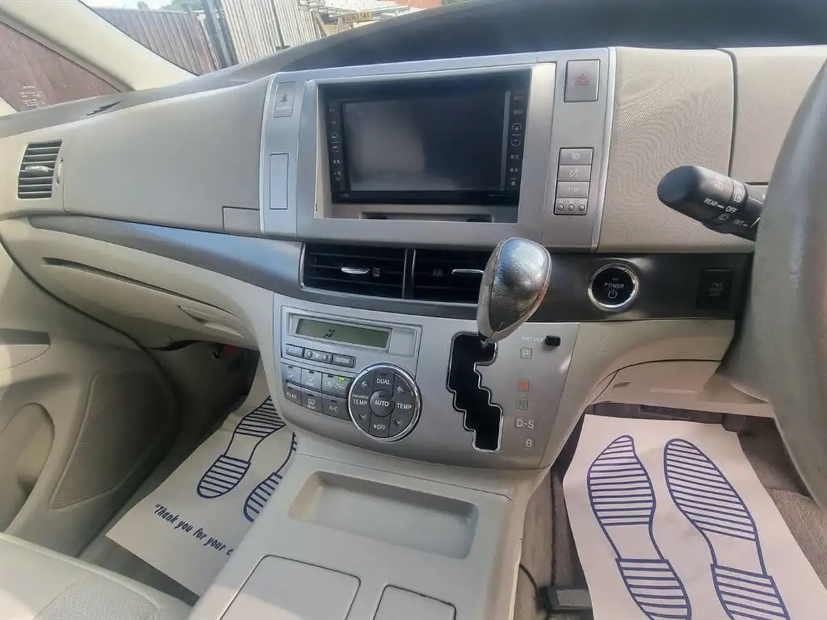 2008-toyota-estima-hybrid-24-e-four-x-big-14
