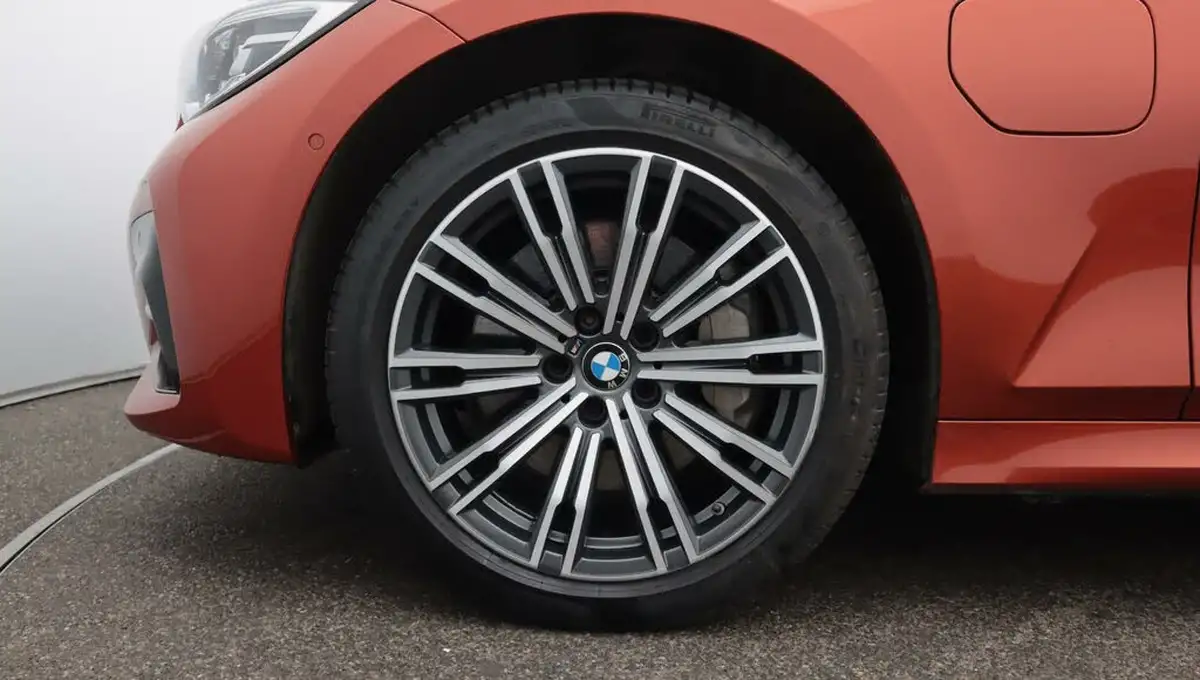 2020-bmw-3-series-20-330e-m-sport-tech-pack-saloon-4d-big-18
