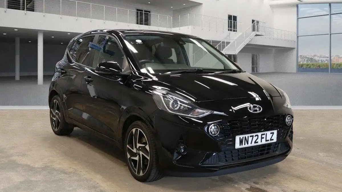 2022-hyundai-i10-12-premium-auto-big-0
