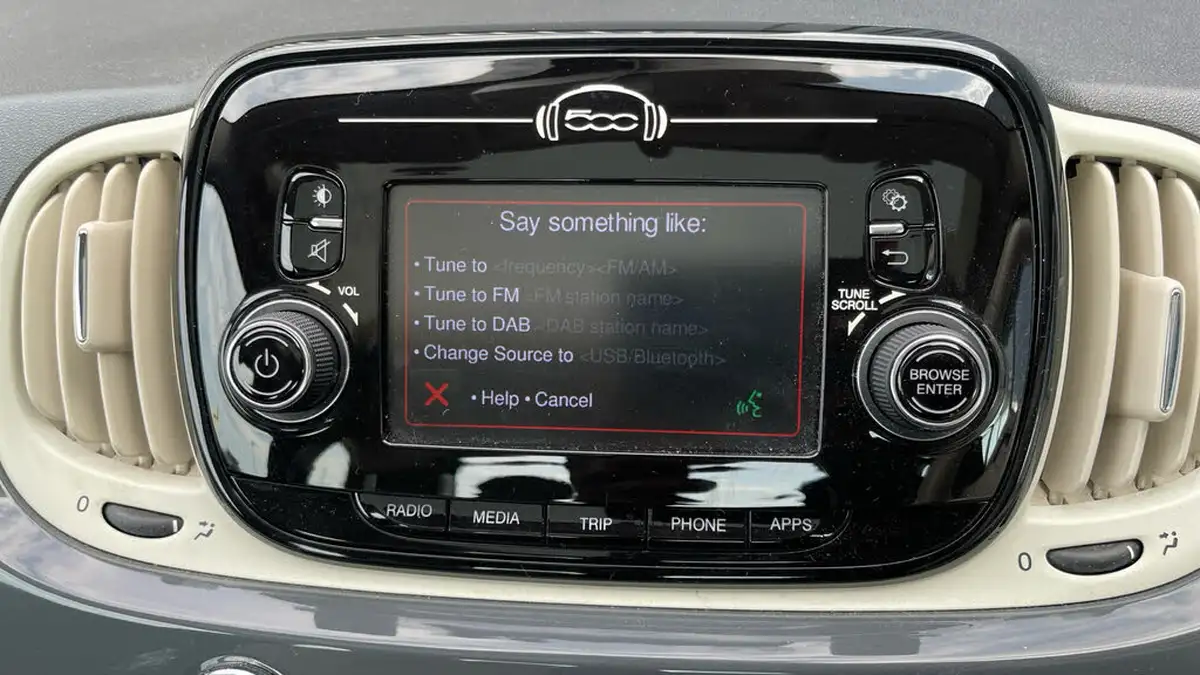 2018-fiat-500-12-lounge-big-26