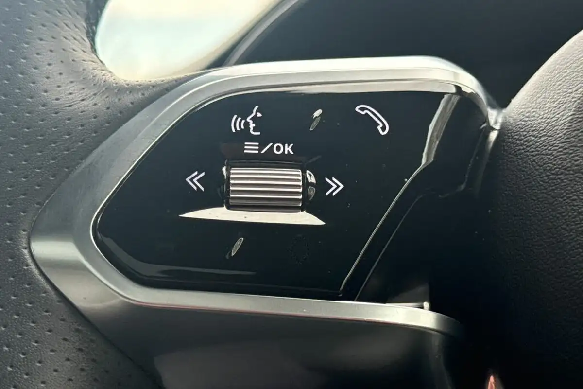 2023-jaguar-e-pace-20-d200-r-dynamic-black-big-10