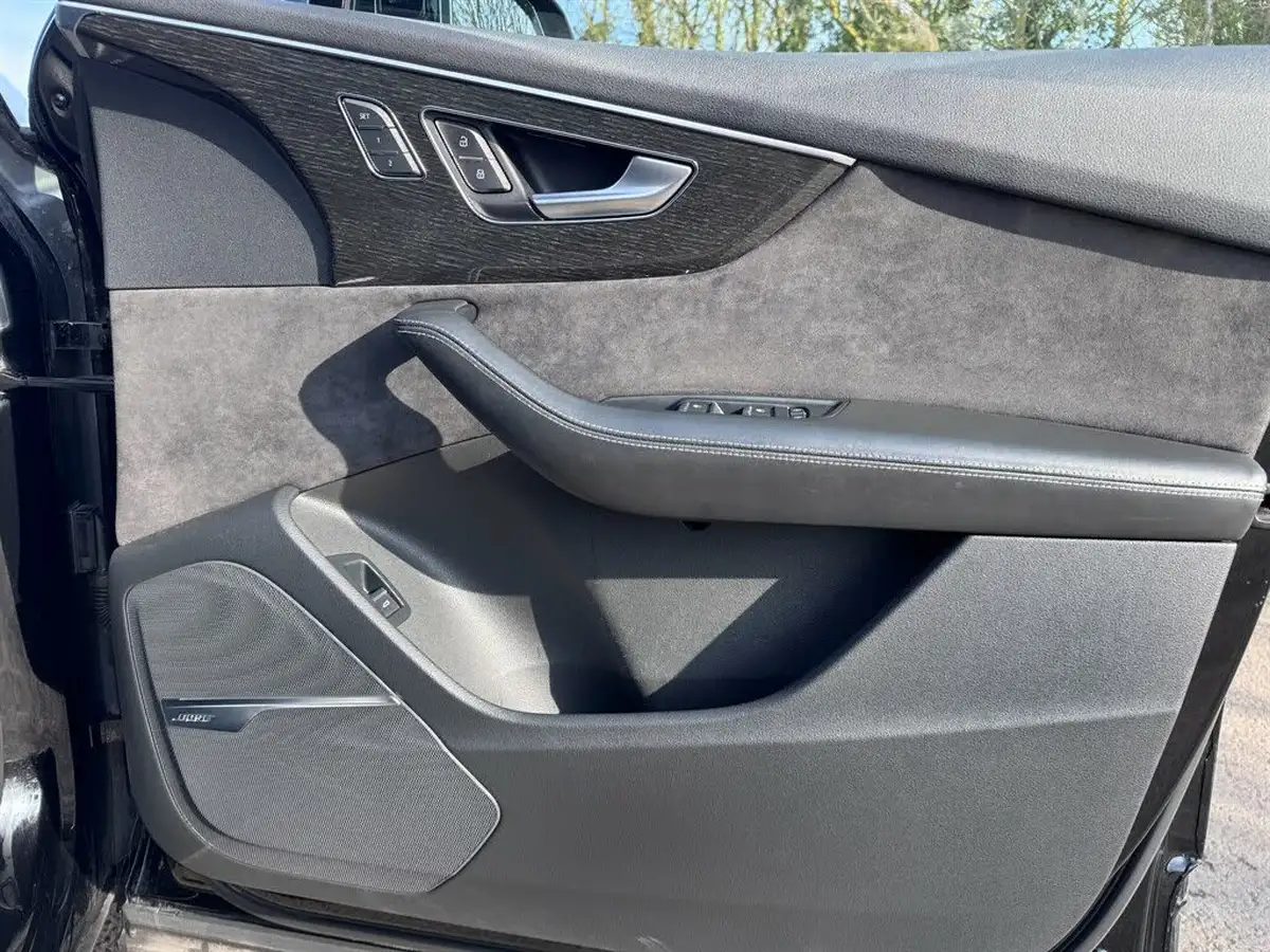 2019-audi-sq7-40tdi-vorsprung-big-25