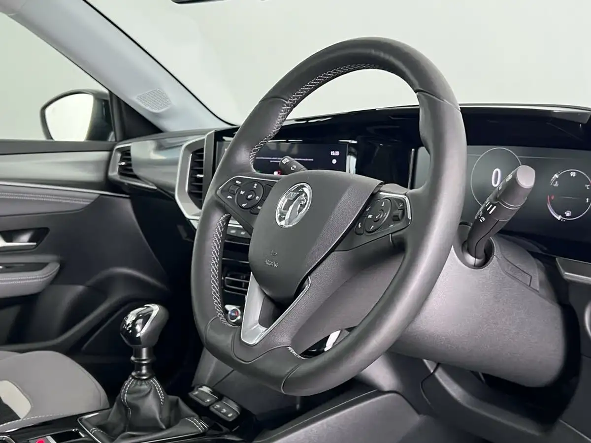 2021-vauxhall-mokka-12-elite-nav-premium-100ps-big-10