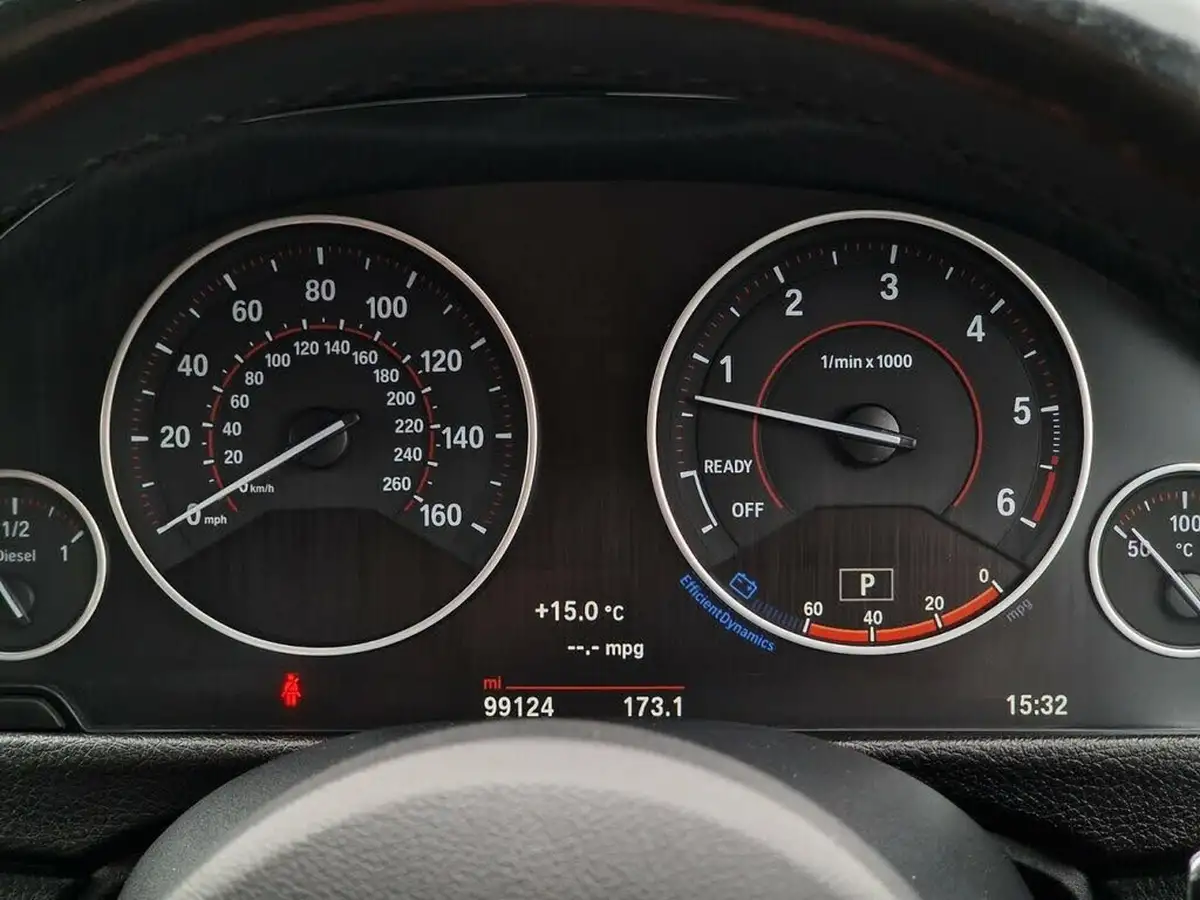 2017-bmw-3-series-30td-330d-xdrive-m-sport-saloon-4d-big-18