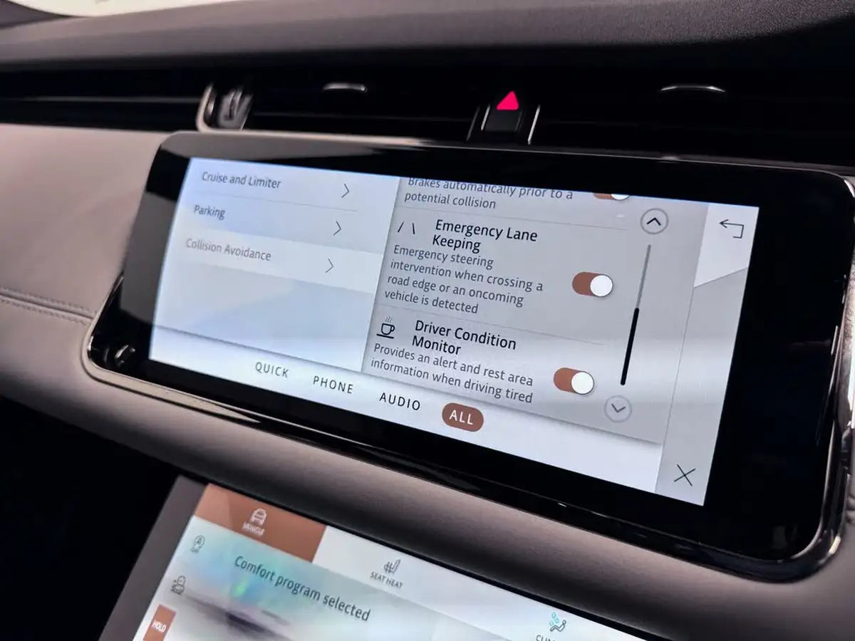 2021-land-rover-range-rover-evoque-15-p300e-r-dynamic-se-big-57