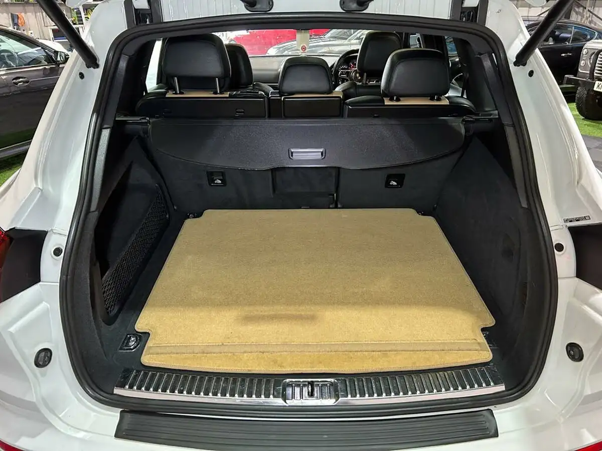 2014-porsche-cayenne-30td-big-27