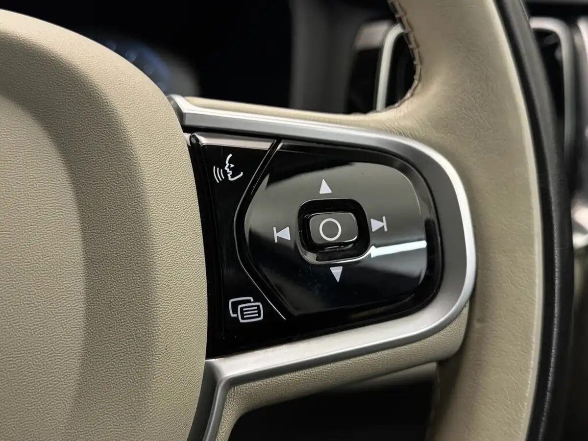2020-volvo-s60-20-b5-inscription-big-22