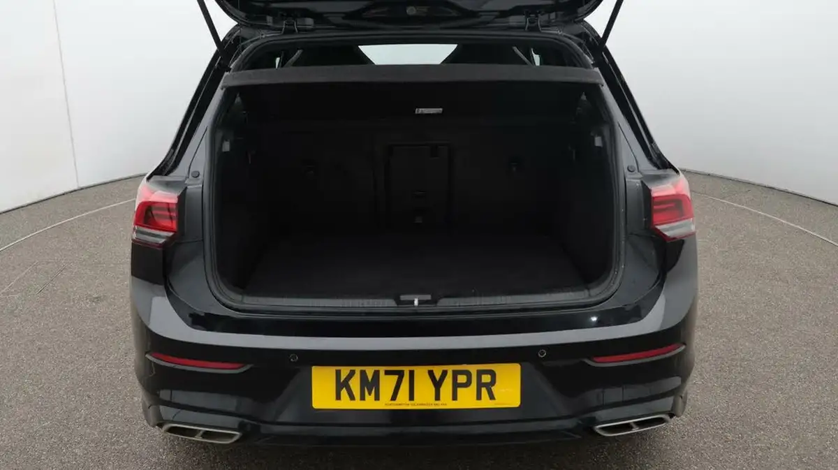 2021-volkswagen-golf-15-tsi-r-line-150ps-hatchback-big-17