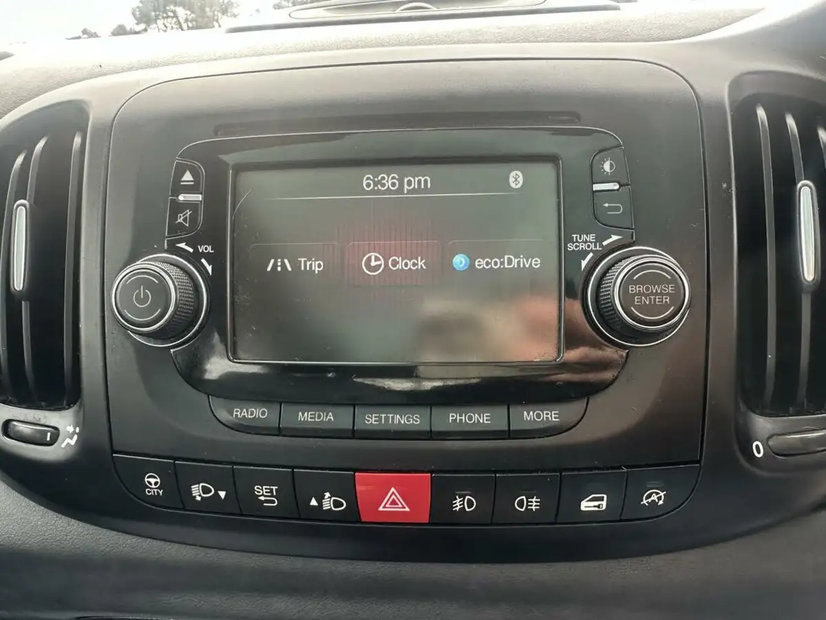 2013-fiat-500l-13td-lounge-dualogic-big-16