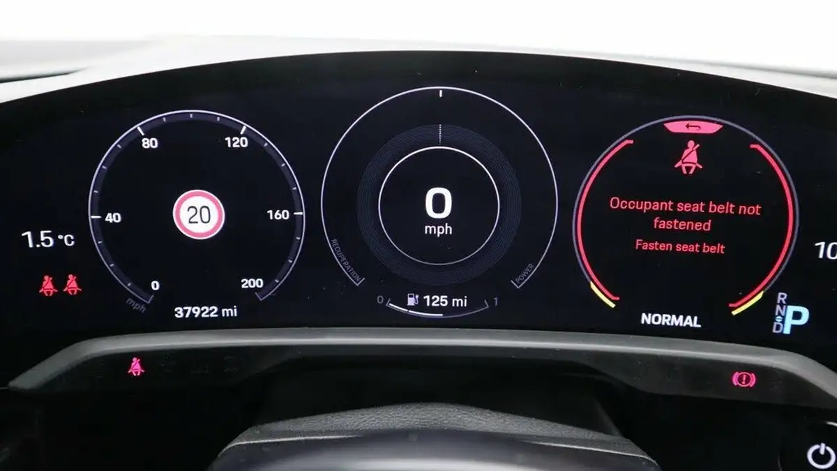 2022-porsche-taycan-e-base-476ps-performance-battery-plus-big-8