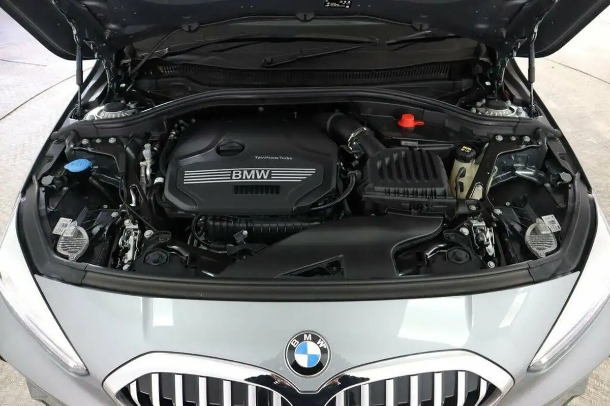 2022-bmw-1-series-15-118i-m-sport-lcp-dct-big-12