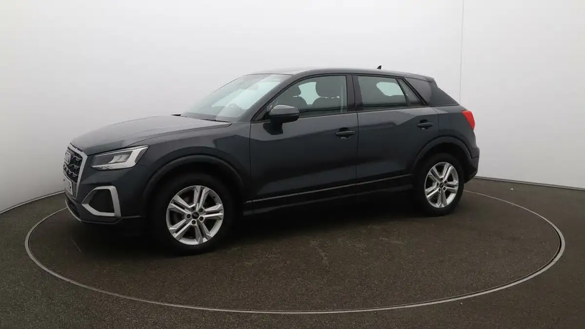 2022-audi-q2-10-30-tfsi-sport-big-58