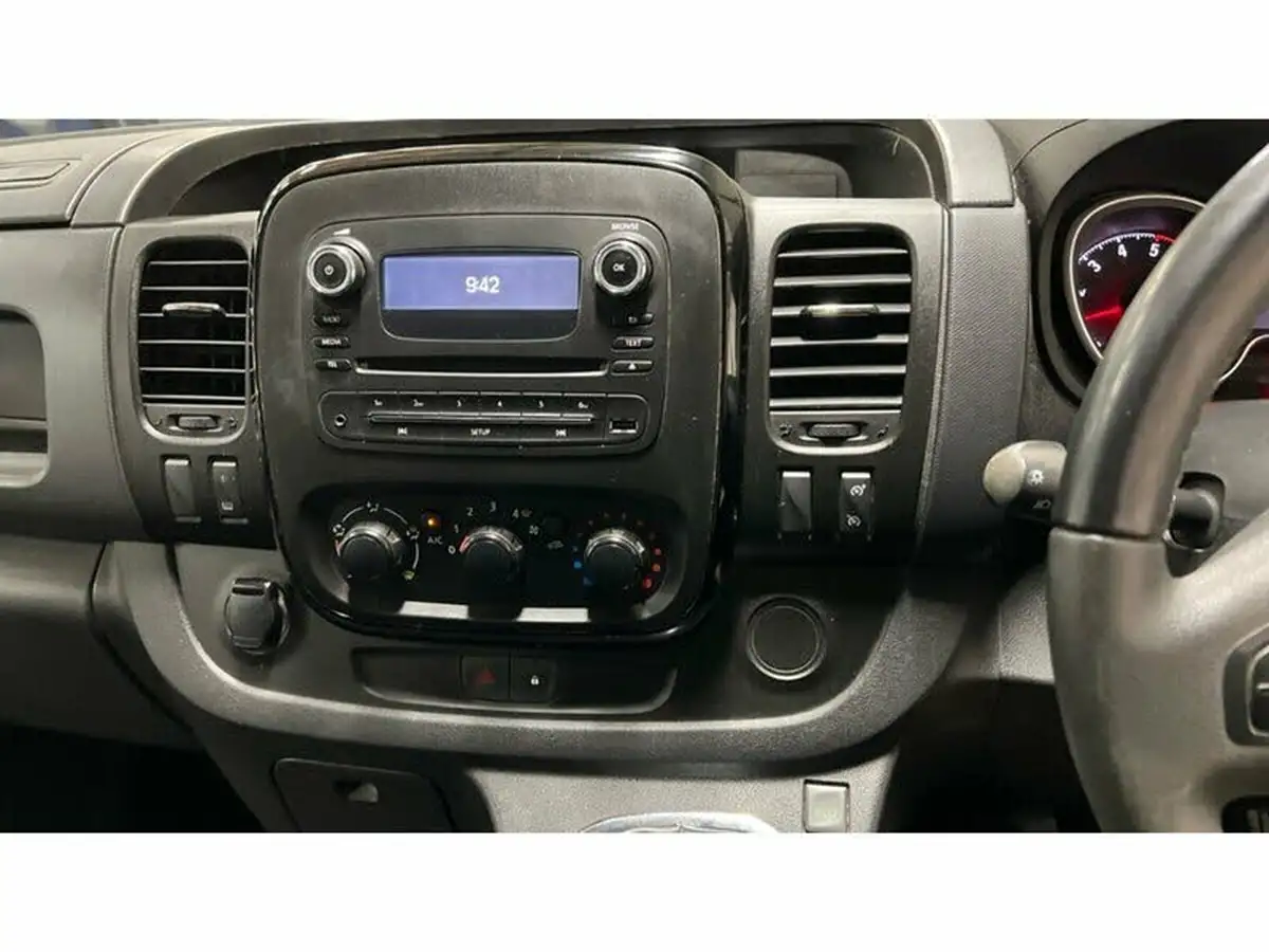 2019-vauxhall-vivaro-16cdti-sportive-2700-l1h1-120pseu6-big-8