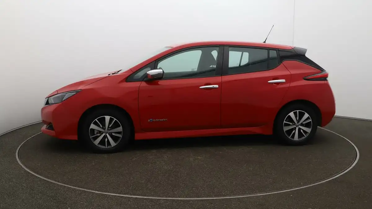 2019-nissan-leaf-e-acenta-big-4