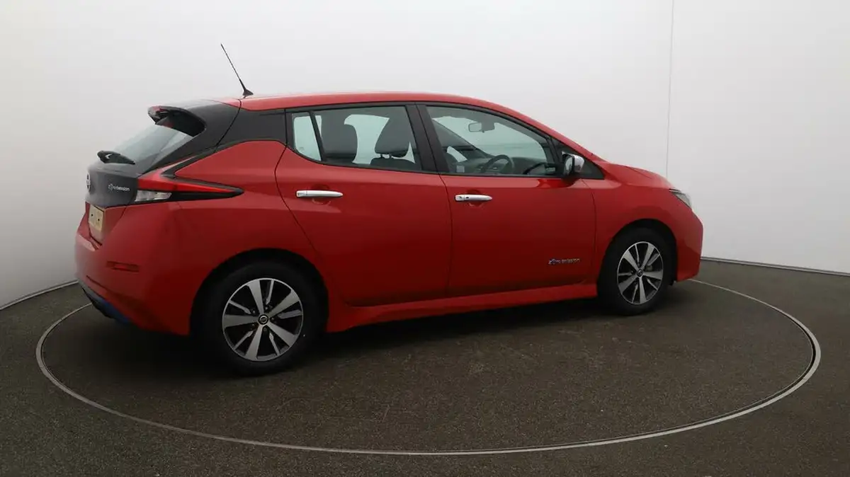 2019-nissan-leaf-e-acenta-big-52
