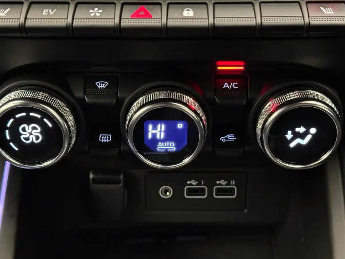2024-renault-clio-16-esprit-alpine-big-28