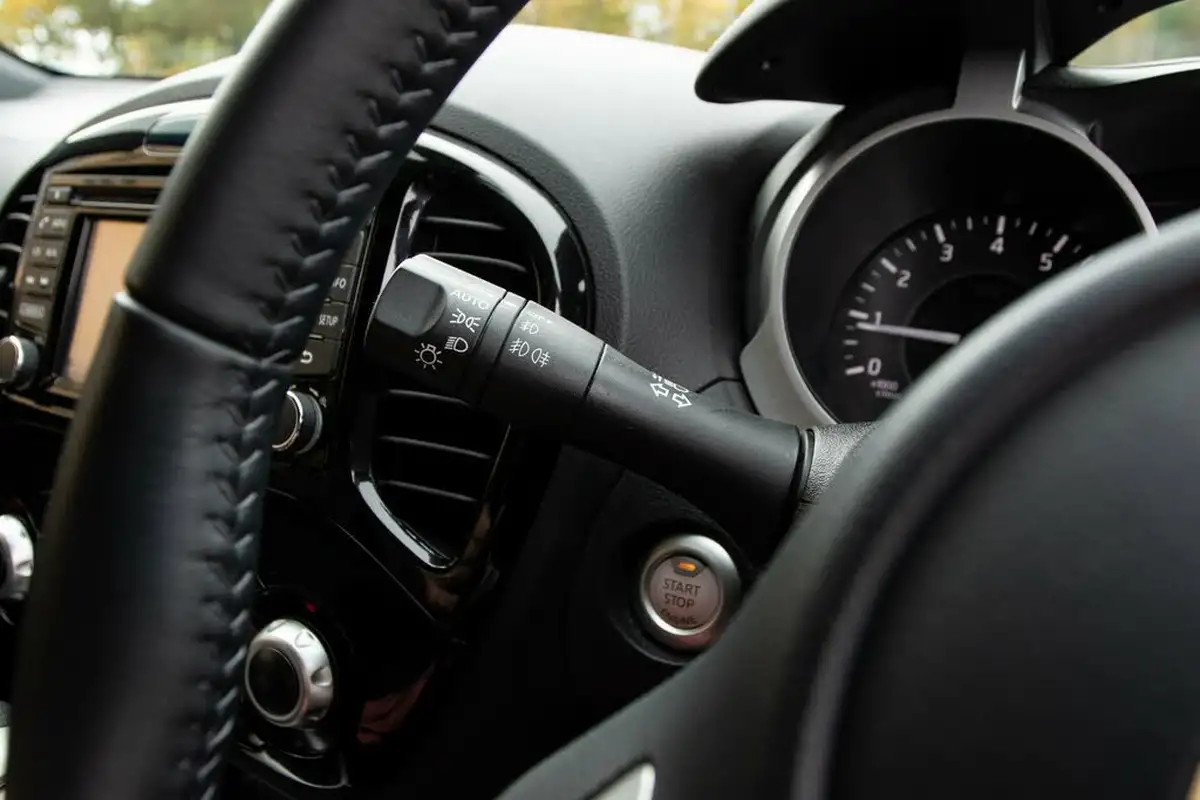 2019-nissan-juke-16-tekna-112ps-xtronic-cvt-big-18