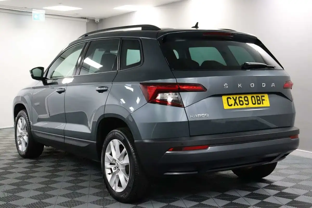 2019-skoda-karoq-16tdi-se-technology-big-6