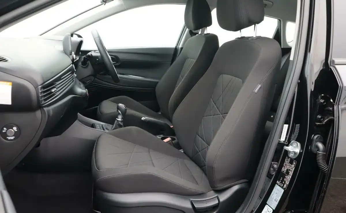2022-hyundai-bayon-10-t-gdi-se-connect-big-14
