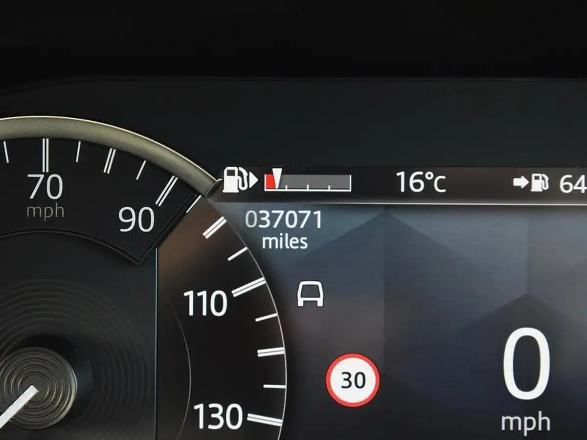 2021-land-rover-discovery-sport-20-d165-r-dynamic-s-plus-big-30