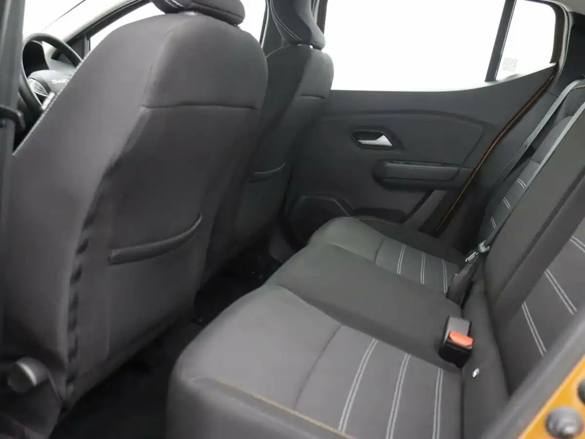 2023-dacia-sandero-stepway-10-tce-journey-90bhp-auto-big-10