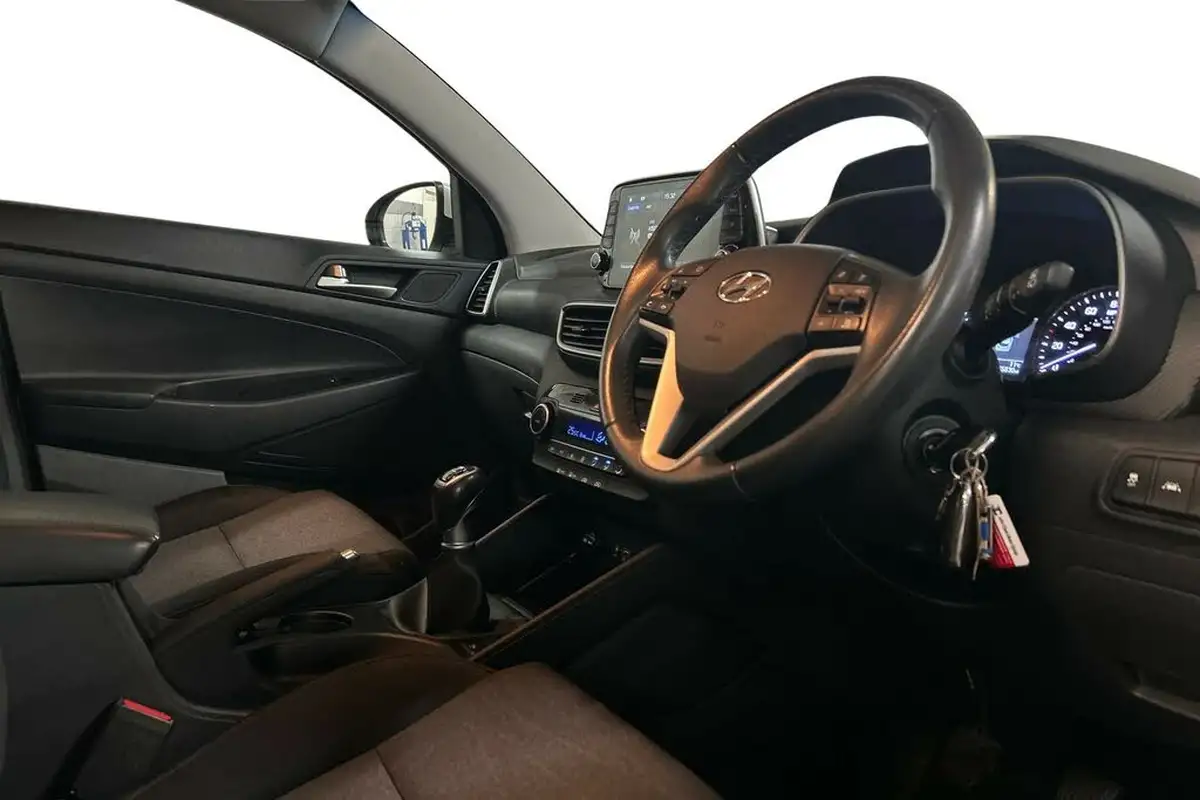 2018-hyundai-tucson-16-gdi-se-nav-big-6