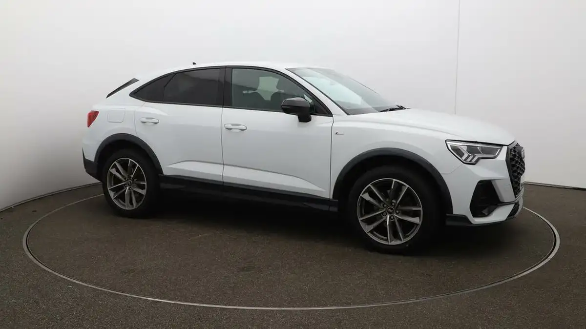 2022-audi-q3-15-35-tfsi-black-edition-cod-sportback-s-tronic-big-38