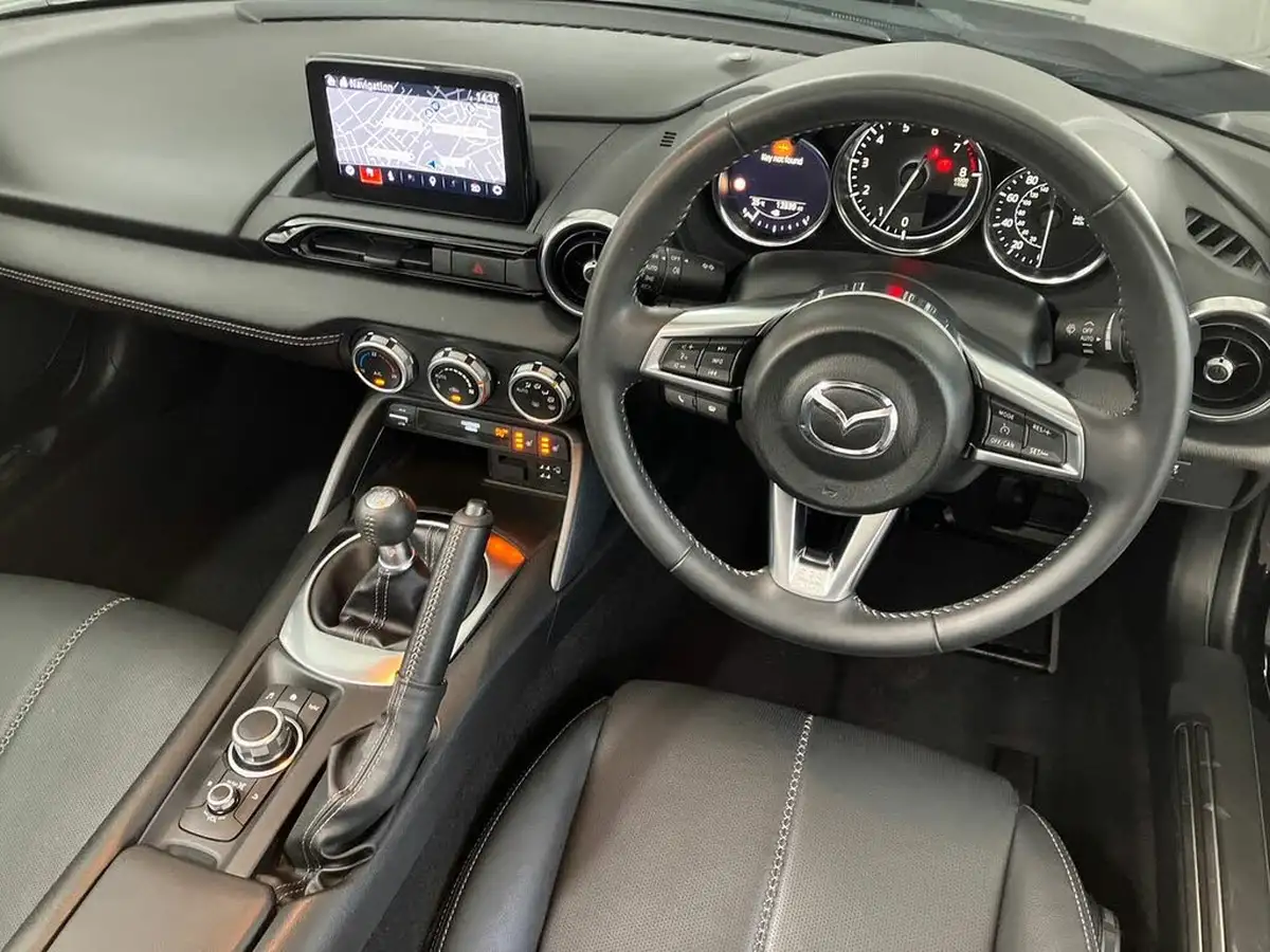 2021-mazda-mx-5-15-sport-convertible-big-8