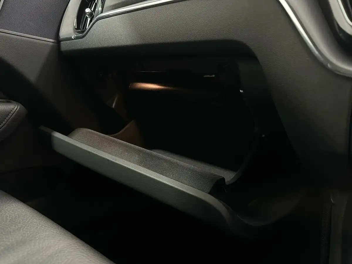 2019-volvo-xc60-20td-b4-momentum-big-25