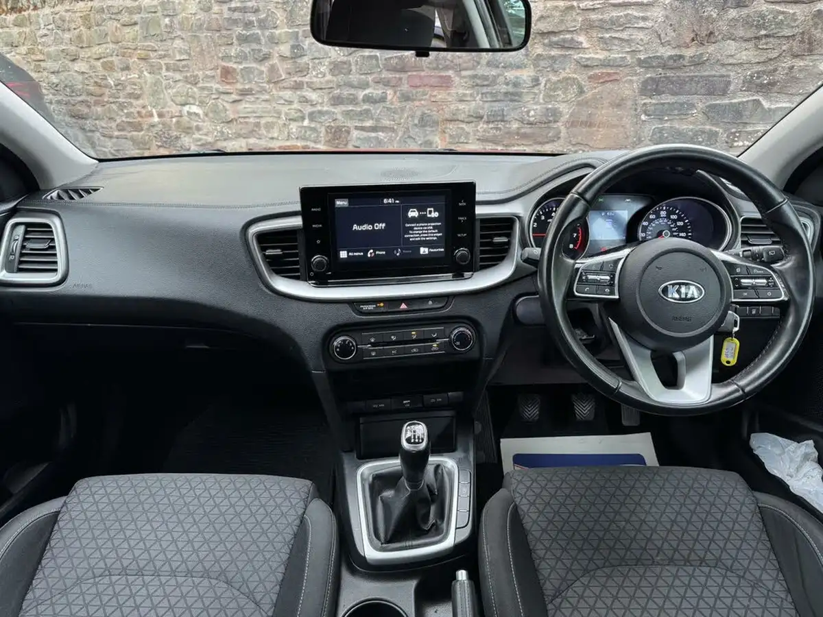 2020-kia-xceed-10-t-gdi-2-big-20