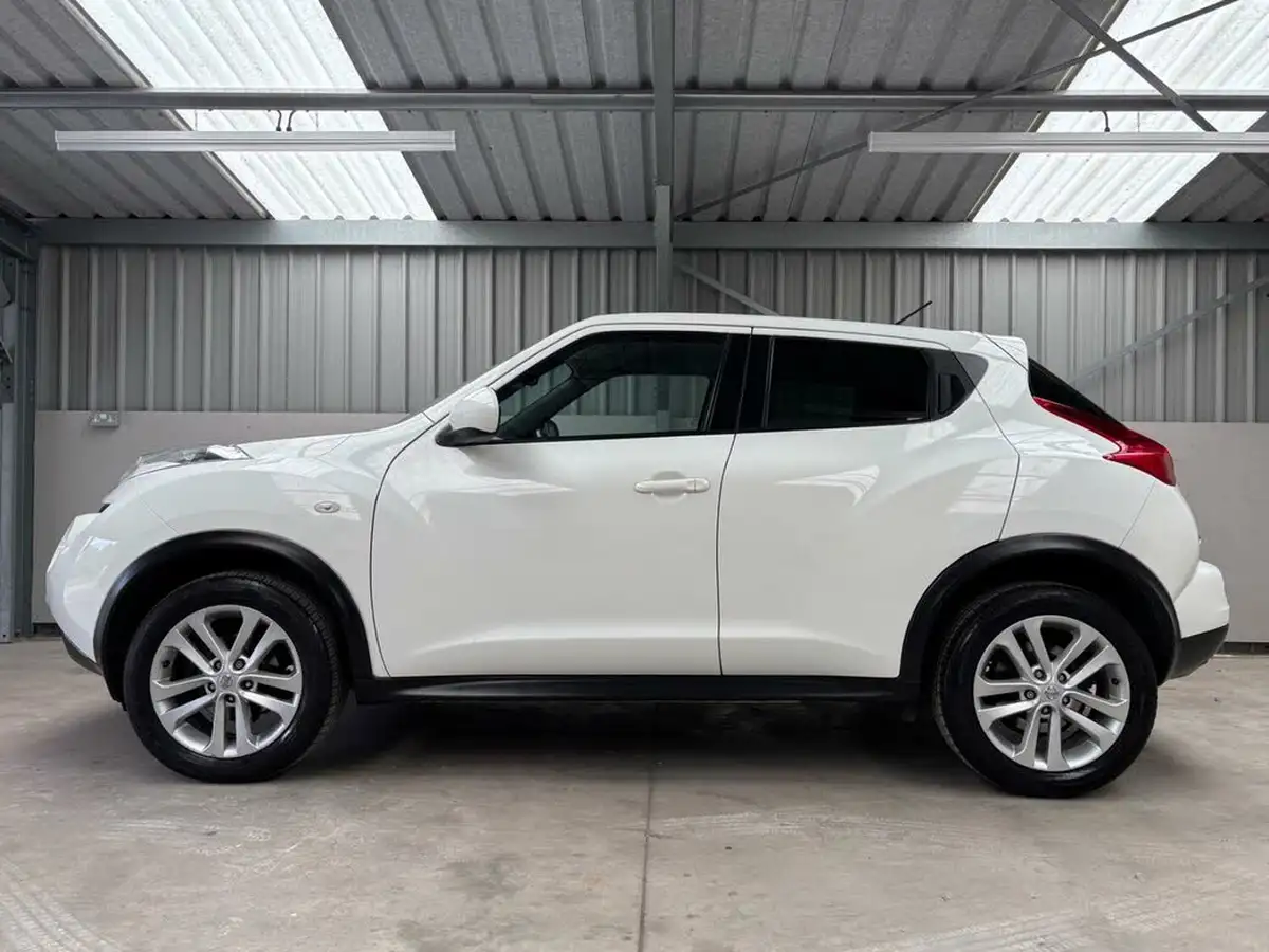 2013-nissan-juke-16-acenta-premium-big-2