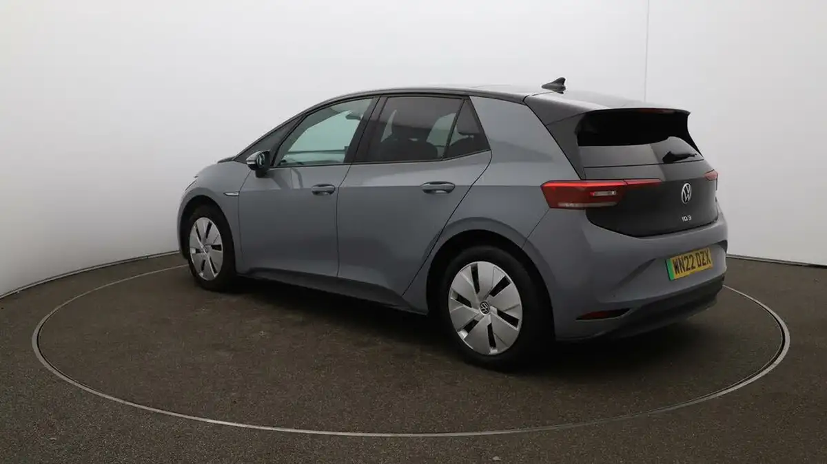 2022-volkswagen-id3-e-family-145ps-big-57