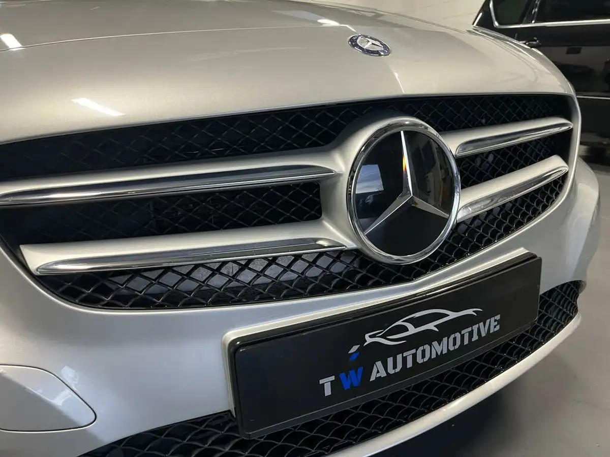 2015-mercedes-benz-a-class-15-cdi-a180-sport-109ps-7g-dct-big-24
