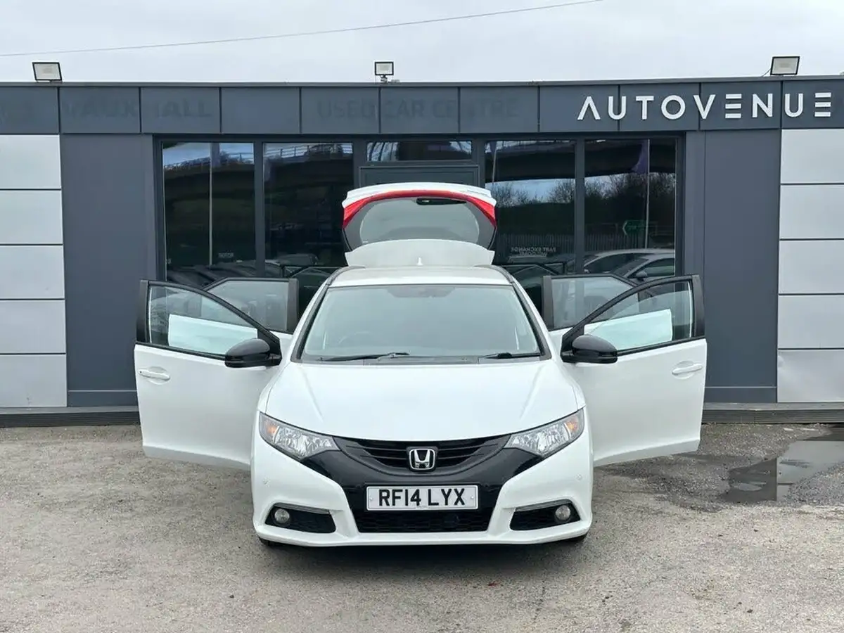2014-honda-civic-16td-se-plus-tourer-big-28
