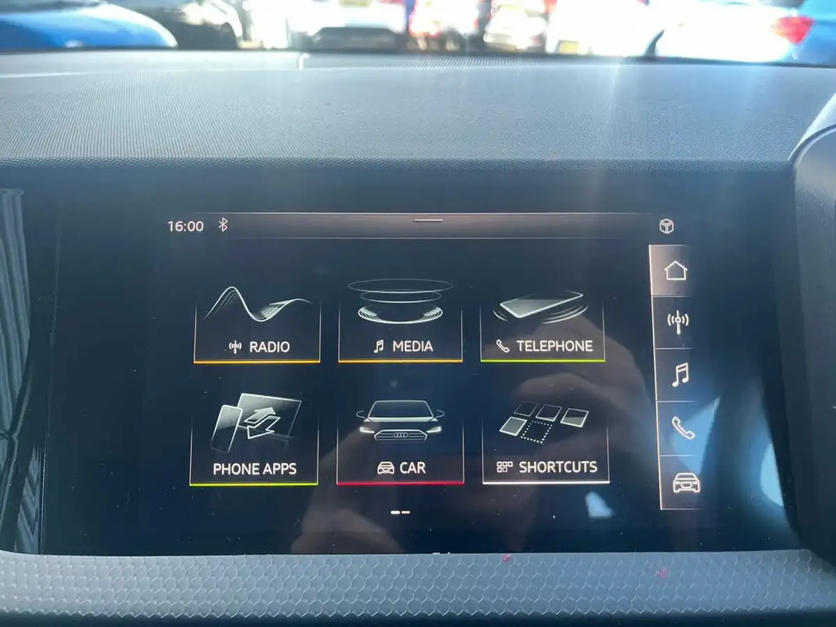 2019-audi-a1-10-30-tfsi-se-big-17