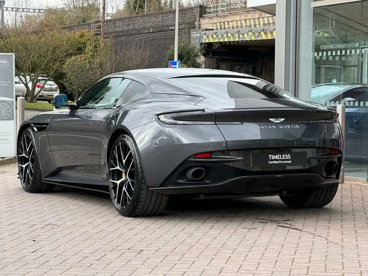 2024-aston-martin-db12-40-v8-auto-euro-6-ss-2dr-big-23