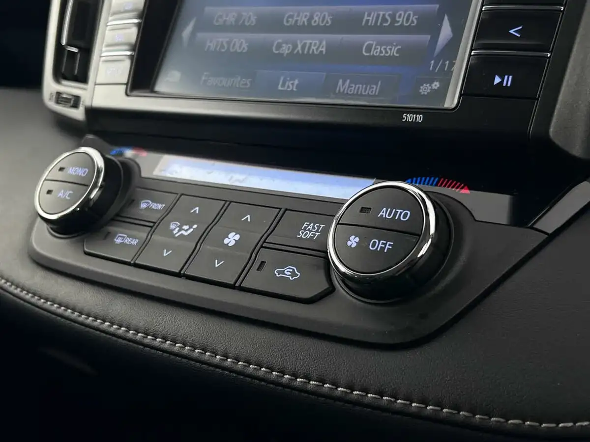 2016-toyota-rav4-25-vvt-i-business-edition-plus-tss-navi-cvt-big-26