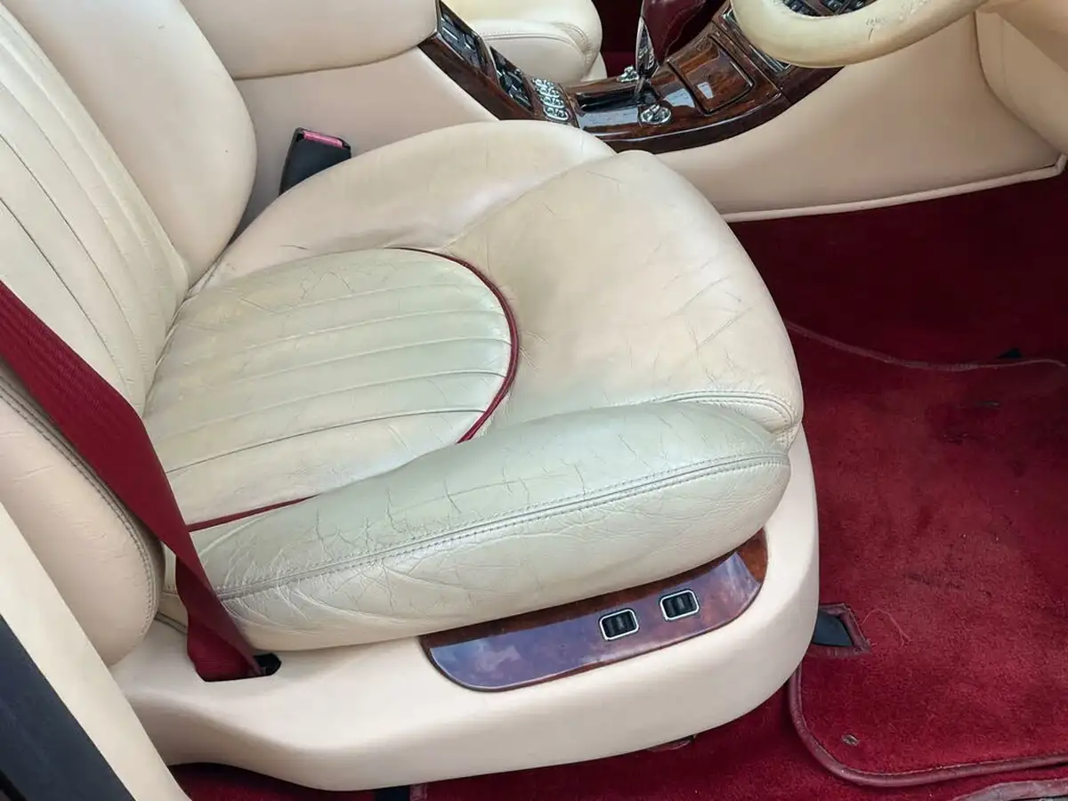 2001-bentley-arnage-68-red-label-big-58