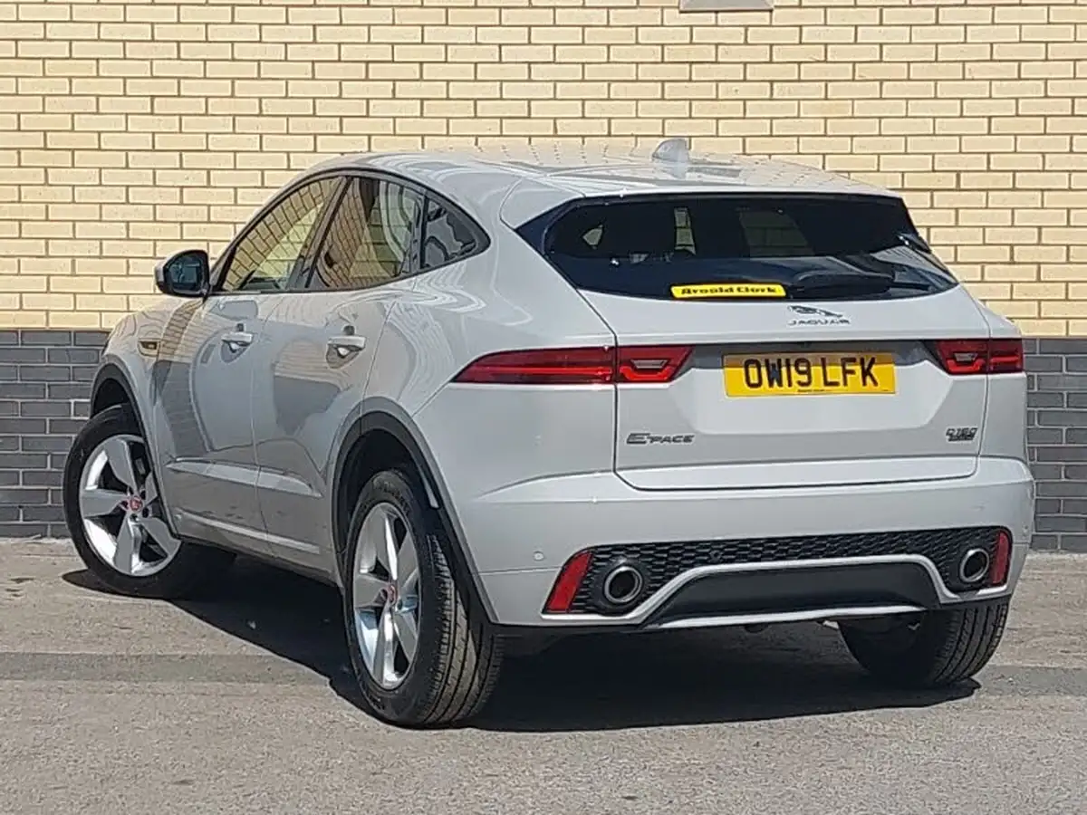 2019-jaguar-e-pace-20-i4d-r-dynamic-se-180ps-awd-auto-big-1