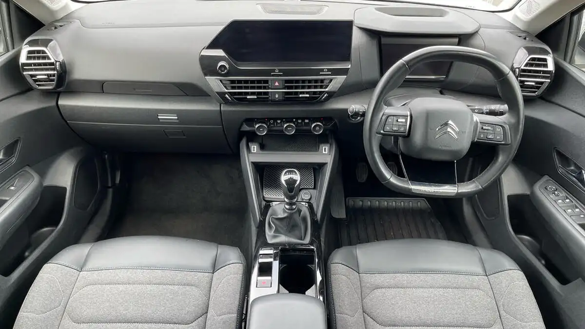 2022-citroen-c4-12-puretech-shine-130ps-big-10