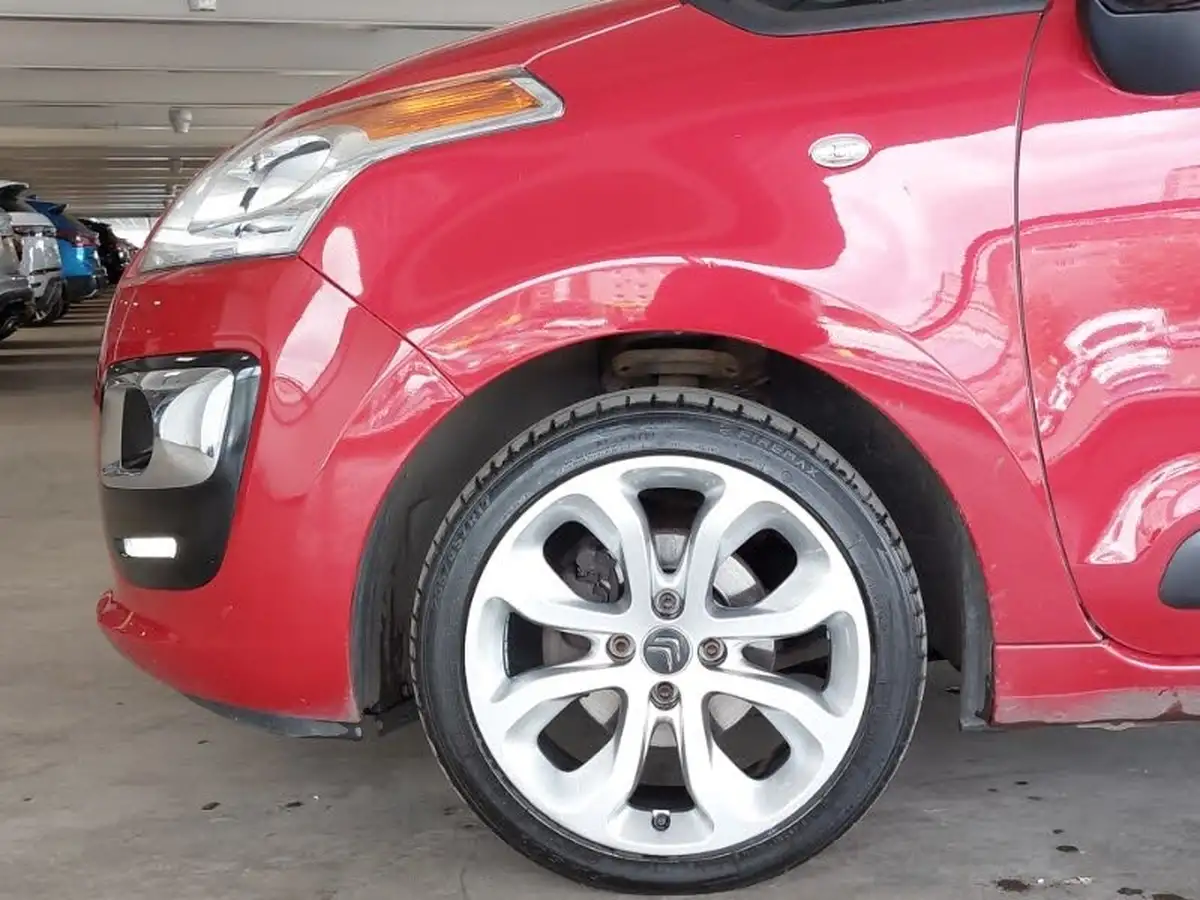 2015-citroen-c3-picasso-16bluehdi-selection-big-17